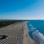 Lalzit Bay Dream Villa - Happy Rentals